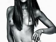 Naomi Campbell Posing Nude - 15 celebs Pictures